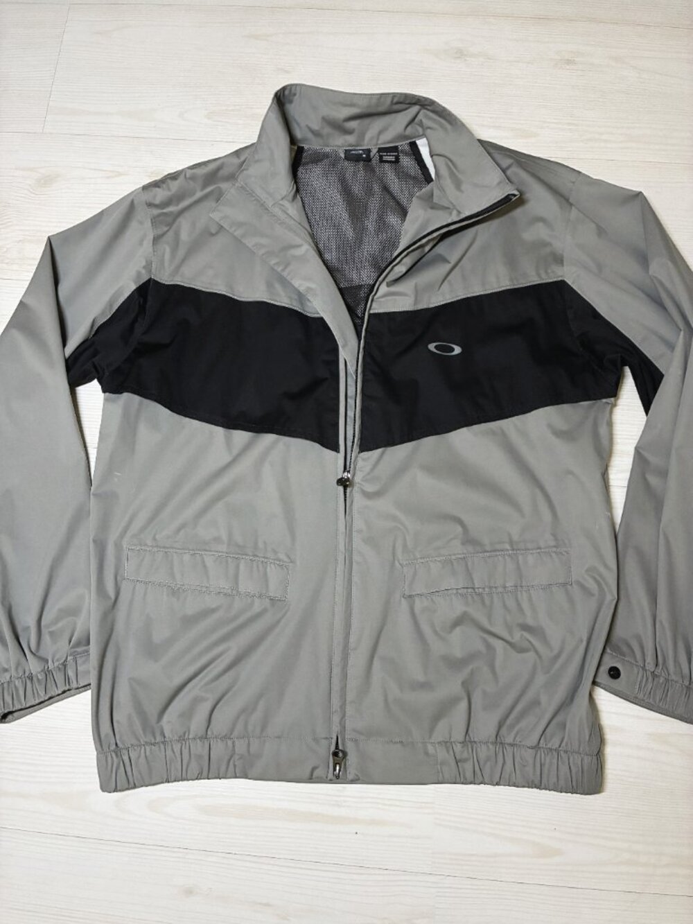 Vintage 2008 Oakley Tech Tracksuit Set Gray/Black Windbreaker Jacket & Pants M - Picture 3 of 8